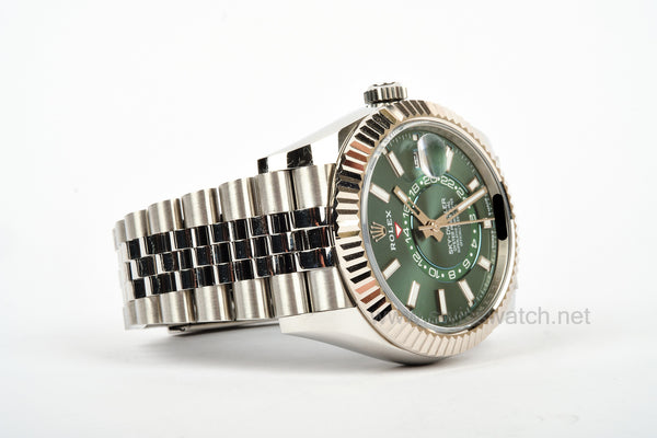 Rolex Sky-Dweller 336934 MINT DIAL COMPLETE SET OCTOBER 2024