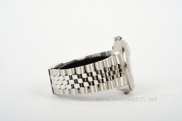 ROLEX 16220 Datejust 36mm UNWORN COMPLETE SET DEC 2005