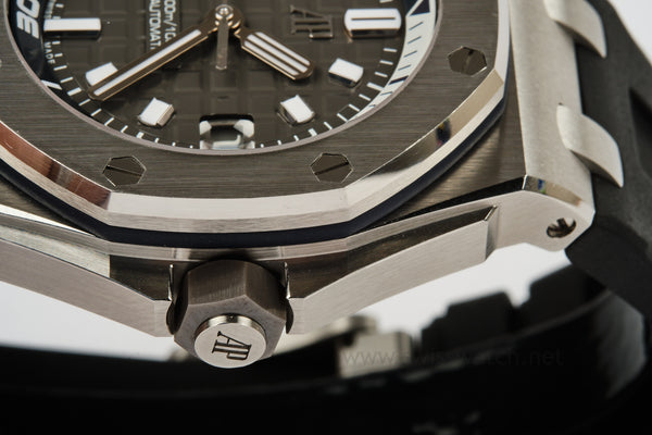 Audemars Piguet ROYAL OAK Offshore Diver COMPLETE SET DECEMBER 2022