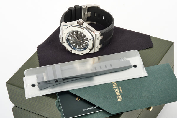 Audemars Piguet ROYAL OAK Offshore Diver COMPLETE SET DECEMBER 2022