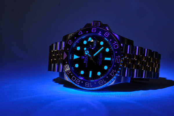 ROLEX GMT MASTER II 126713GRNR SS/18K COMPLETE SET 2025 WHITE SERIAL TAG (BLACK/GRAY)