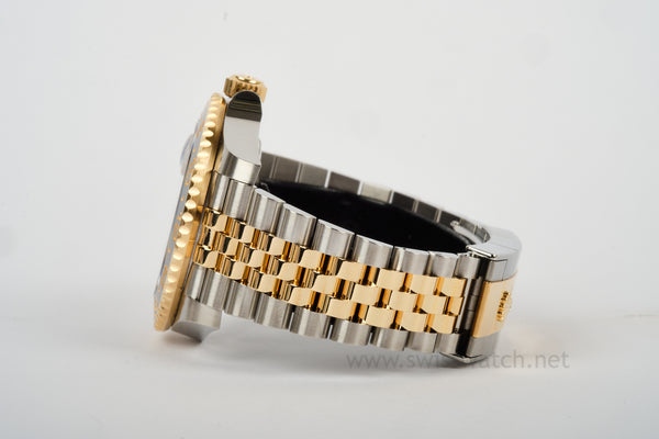 ROLEX GMT MASTER II 126713GRNR SS/18K COMPLETE SET 2025 WHITE SERIAL TAG (BLACK/GRAY)