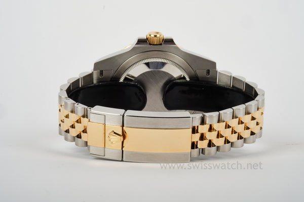 ROLEX GMT MASTER II 126713GRNR SS/18K COMPLETE SET 2025 WHITE SERIAL TAG (BLACK/GRAY)