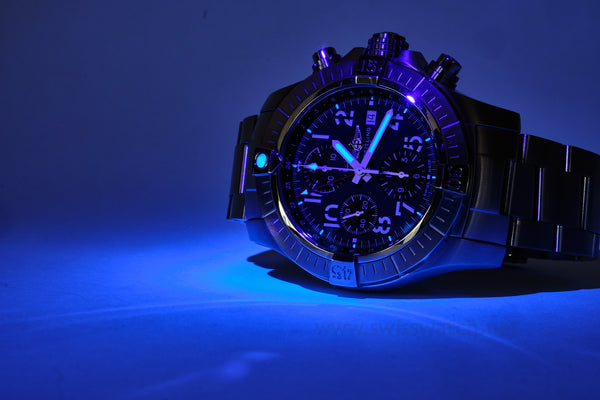 Breitling Avenger Chronograph GMT COMPLETE SET 2023