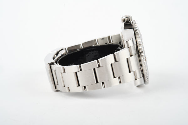 ROLEX Submariner 116610 CARD 08-2017