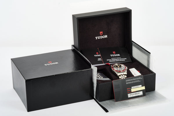 TUDOR 7941A1A0RU Black Bay RED COMPLETE SET OCT 2023