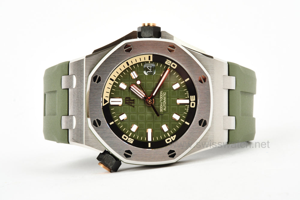 Audemars Piguet ROYAL OAK Offshore Diver COMPLETE SET SEPTEMBER 2023