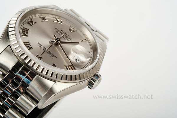 ROLEX 16220 Datejust 36mm UNWORN COMPLETE SET DEC 2005