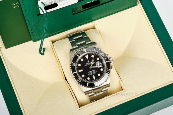 ROLEX Submariner Date 126610LN COMPLETE SET MAY 2024