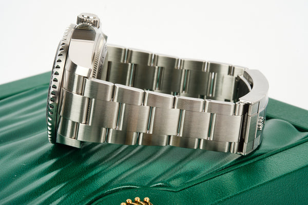 ROLEX DEEPSEA Sea-Dweller 136660 COMPLETE SET JULY 2024