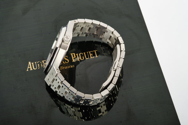 Audemars Piguet 15400ST ROYAL OAK COMPLETE SET May 2018
