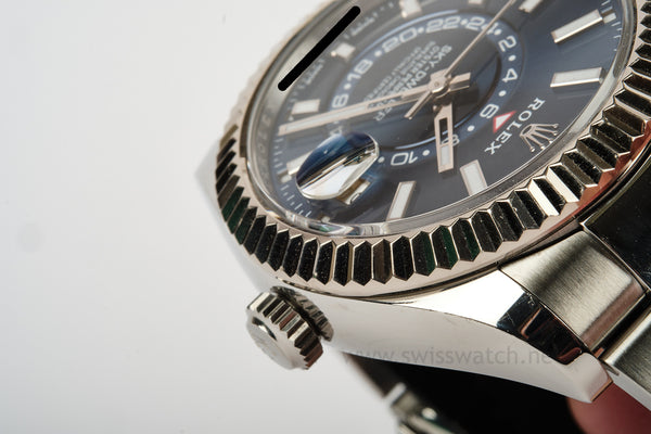 Rolex Sky-Dweller 326934 BLUE DIAL OYSTER COMPLETE SET AUGUST 2020