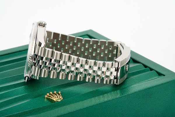 ROLEX Datejust 41 Diamond Dial 126334 UNWORN Complete Set 12-2025