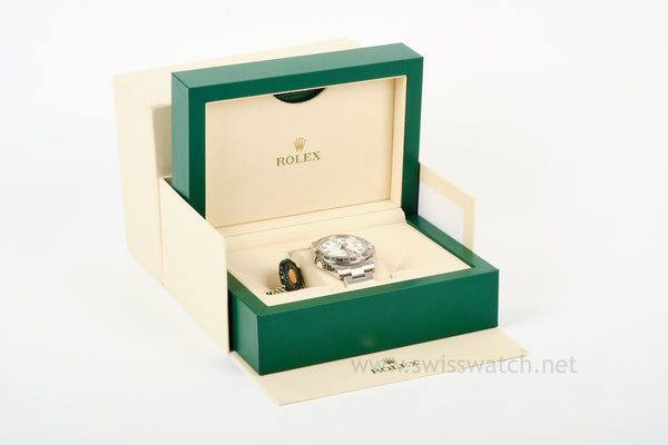 ROLEX Explorer II 226570 POLAR WHITE DIAL 42mm COMPLETE SET JULY 2023