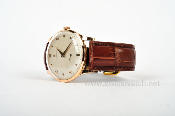 UNIVERSAL GENEVE VINTAGE 37mm ROSE GOLD PYRAMID DIAL 1950's