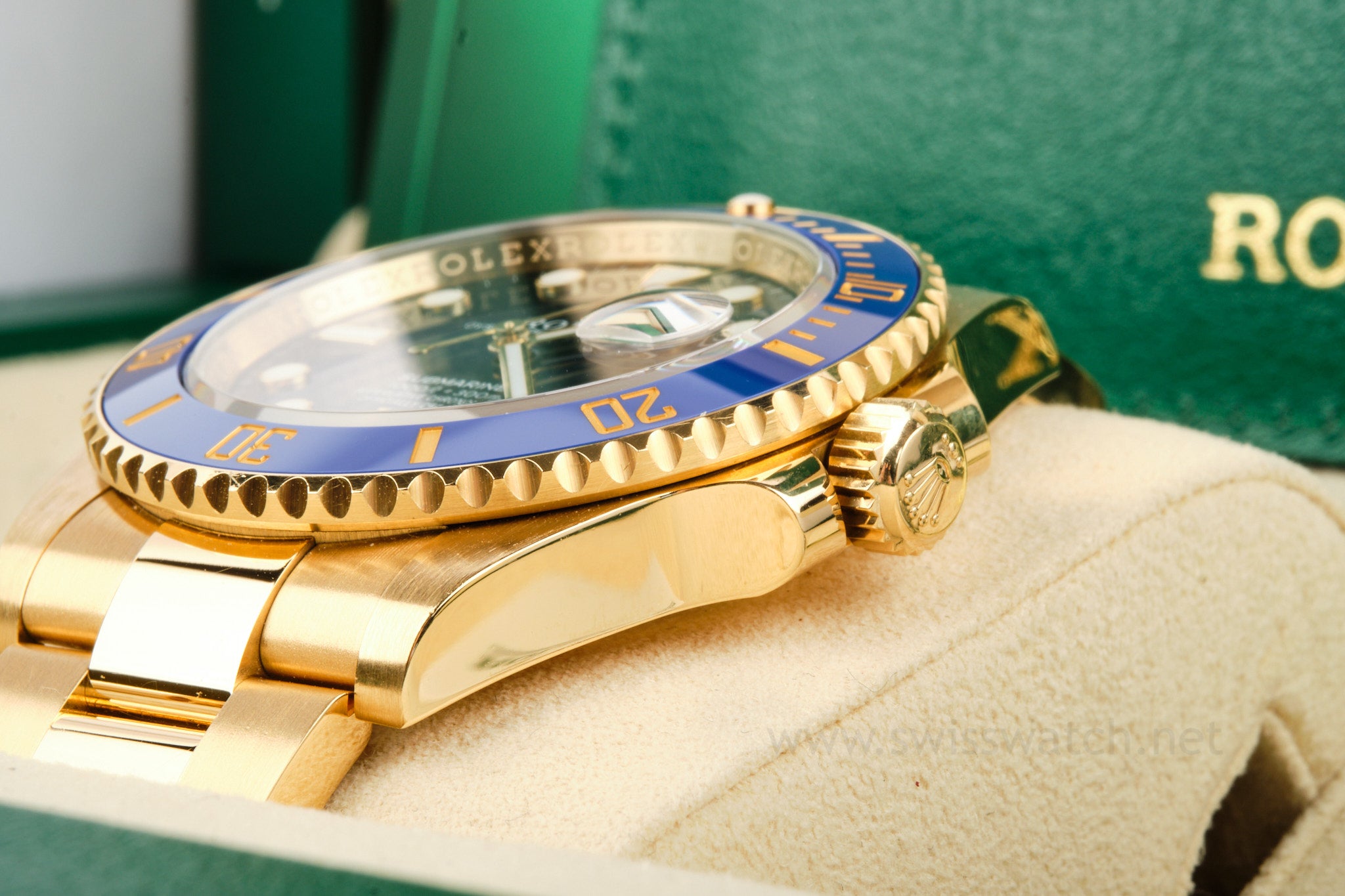 Blue submariner best sale half gold