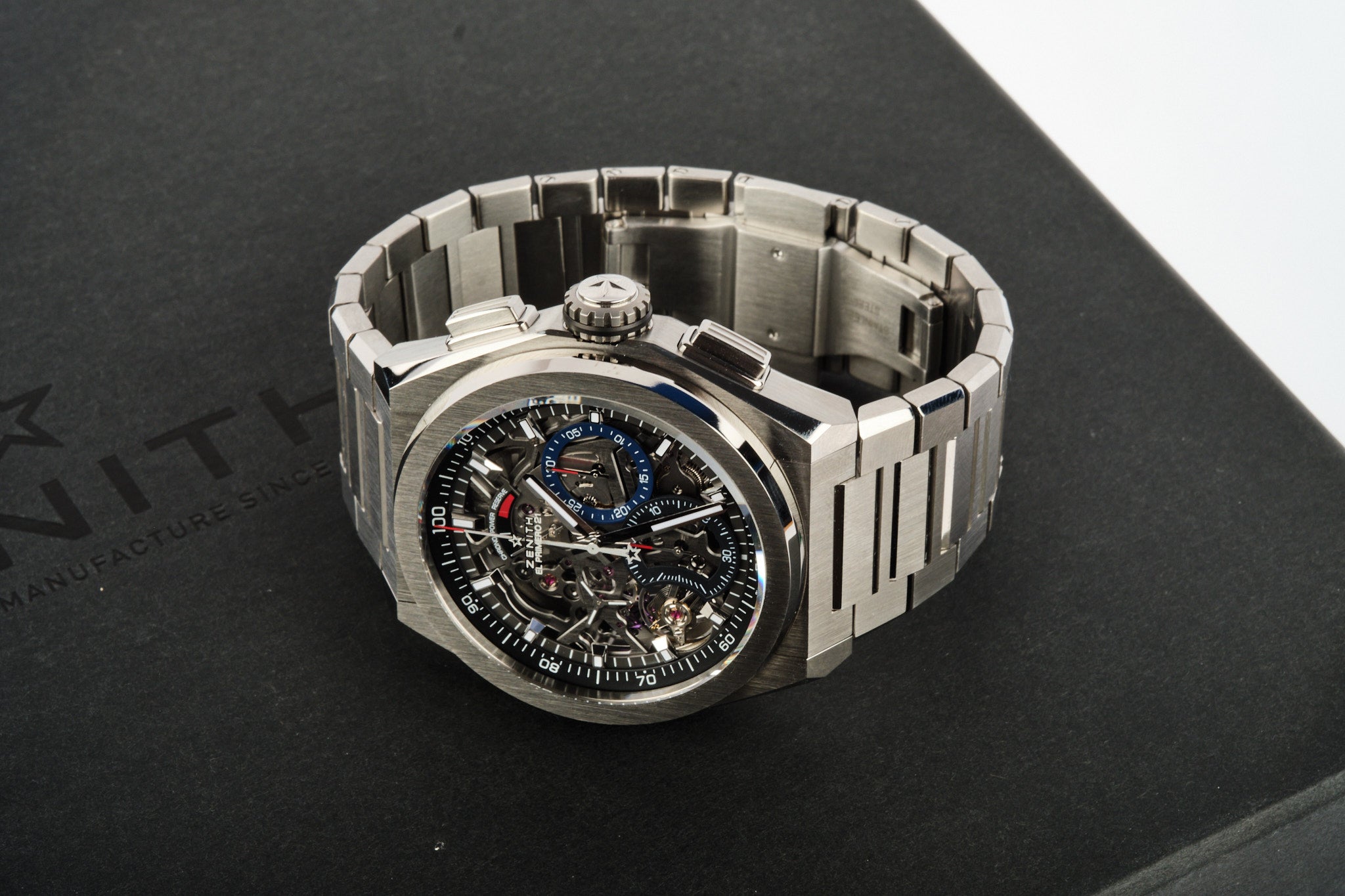 Zenith Defy El Primero 21 Automatic Men's Titanium Chronograph Watch  95.9000.9004/78.M9000