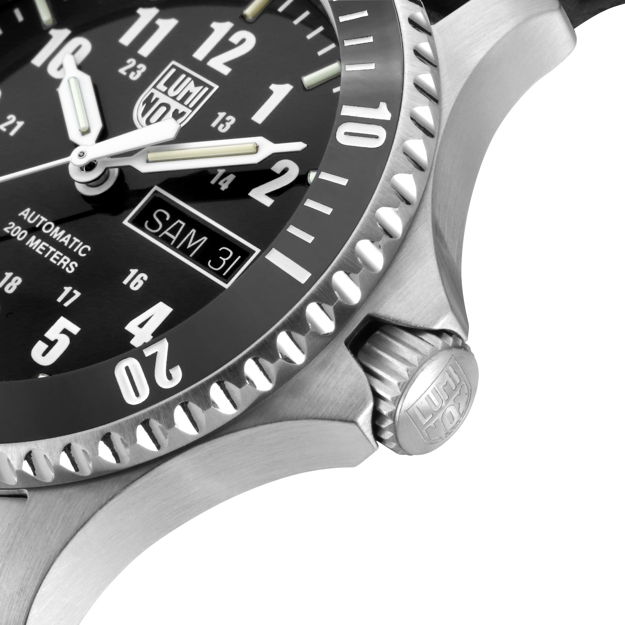 Luminox LUM10932 - Bloc phares TIM 2000 CESL.1 - 1800lm IP65 IK07 Luminox LUM10932 - Bloc phares TIM 2000 CESL.1 - 1800lm IP65 IK07