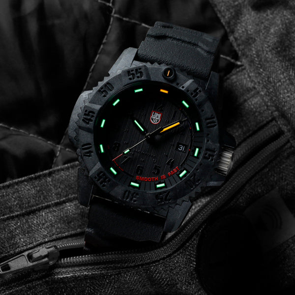 Luminox MASTER CARBON Seal XS.3801 AUTOMATIC (LIMITED EDITION)